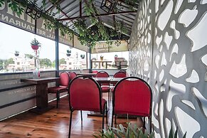 Fabhotel Krishna Heights