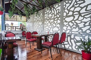 Fabhotel Krishna Heights