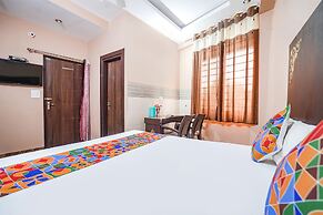 Fabhotel Krishna Heights