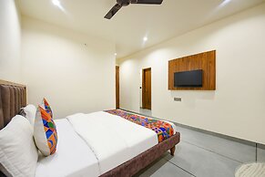 Fabhotel Bleu Ville
