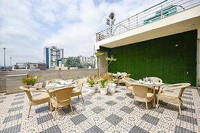 Fabhotel Bleu Ville