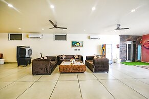 Fabhotel Bleu Ville