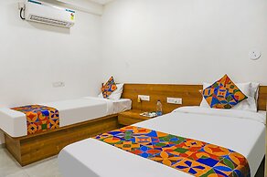 Fabhotel Royal Palace Inn