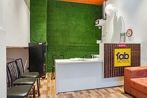 Fabhotel Royal Palace Inn