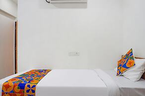 Fabhotel Royal Palace Inn