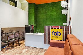 Fabhotel Royal Palace Inn