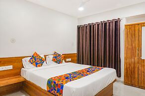 Fabhotel Royal Palace Inn