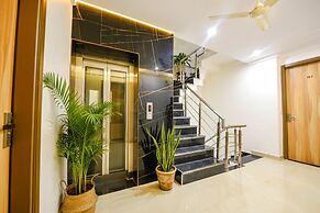 Fabhotel Midway