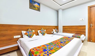 Fabhotel Raghumani Palace