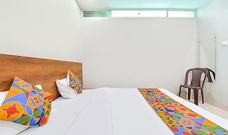 Fabhotel Raghumani Palace