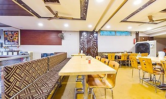 Fabhotel Raghumani Palace