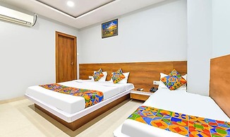 Fabhotel Raghumani Palace