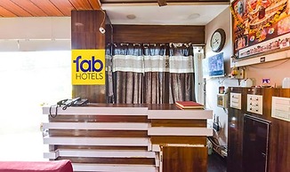 Fabhotel Raghumani Palace