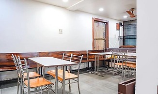 Fabhotel Ashirwad Regency