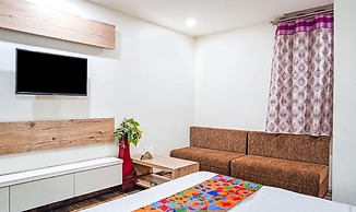 Fabhotel Ashirwad Regency