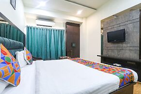 Fabhotel Dua Continental