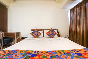 Fabhotel Dua Continental