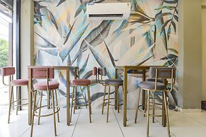 Fabhotel Urban Elite