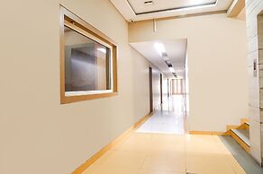 Fabhotel Classic Executive