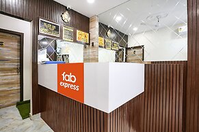 Fabexpress Good Luck Residency