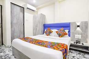 Fabexpress Good Luck Residency