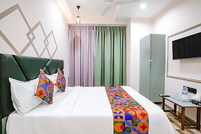 Fabhotel Luxurious Inn