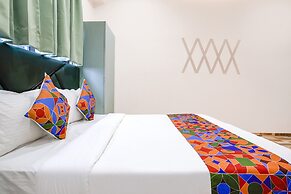 Fabhotel Luxurious Inn