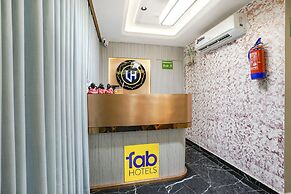 Fabhotel Luxurious Inn