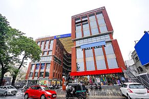 Fabhotel Luxurious Inn