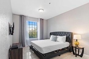 4102 Breakview Drive #304