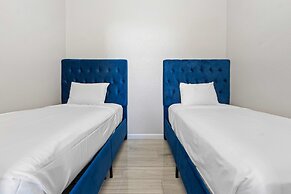 4102 Breakview Drive #304