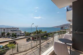 Konomi Sea View Apartments