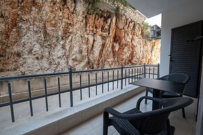 Konomi Sea View Apartments