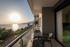 Konomi Sea View Apartments