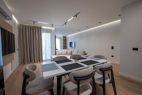 Konomi Sea View Apartments