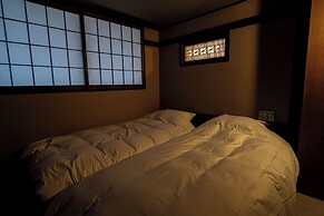 Kyoto no Yado Gion no Tsuki