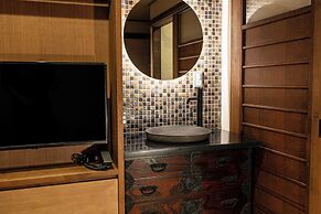 Kyoto no Yado Gion no Tsuki