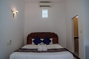 New Dragon Inn Guest House