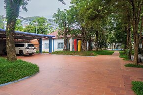 New Dragon Inn Guest House