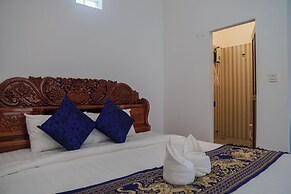 New Dragon Inn Guest House