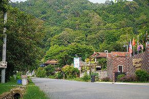 New Dragon Inn Guest House