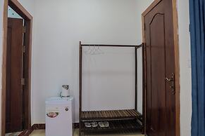 New Dragon Inn Guest House