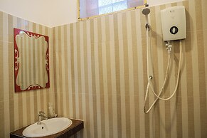 New Dragon Inn Guest House