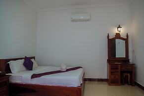 New Dragon Inn Guest House