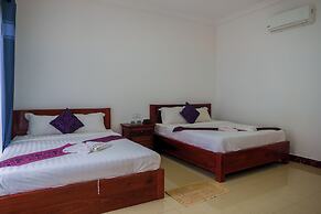 New Dragon Inn Guest House