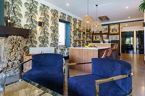 Golden Villa Luxury Pool Retreat & Beach