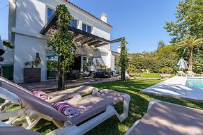 Golden Villa Luxury Pool Retreat & Beach