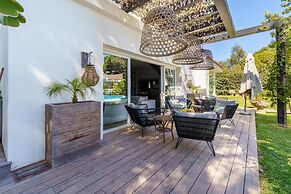 Golden Villa Luxury Pool Retreat & Beach