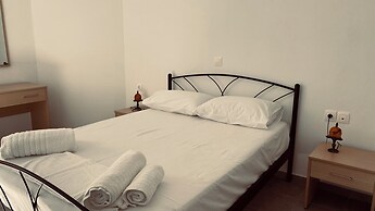 Luna D'agosto a Tinos