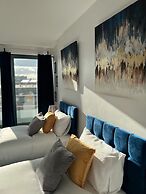 Spacious 2BR City Center Apartment